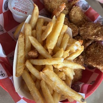 The Crab House - Fish basket. So good - Seafood Near Me - Wildwood Crest, New Jersey The Crab House - Fish basket. So good - Seafood Near Me - Wildwood Crest, New Jersey