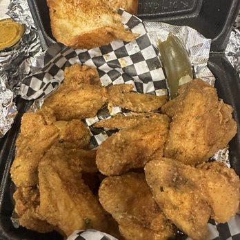 Aunt Irene's Kitchen - Chicken 8 Piece Wings - Seafood Near Me - Dallas, Texas Aunt Irene's Kitchen - Chicken 8 Piece Wings - Seafood Near Me - Dallas, Texas
