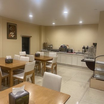 John Hotel In Flushing - Cafeteria - Hotels Near Me - Flushing, New York