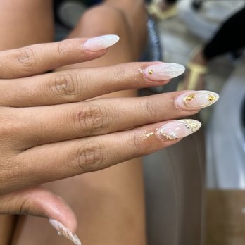 Mili Nail Two - Nail Salons Near Me - Honolulu, Hawaii