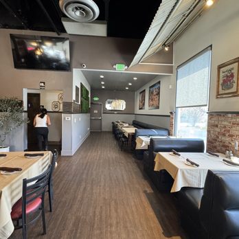 Baba Ali Grill - Interior - Mediterranean Near Me - Murrieta, California