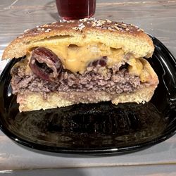 Food Freaks - Old Fashioned Burger