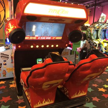 John's Incredible Pizza - Carson - Movie experience - Arcades Near Me - Carson, California