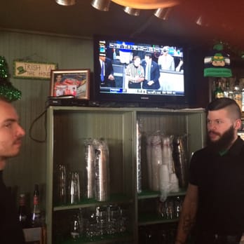 Sheridan's Irish Pub - Bartenders and bar area - Irish Near Me - Smyrna, Delaware