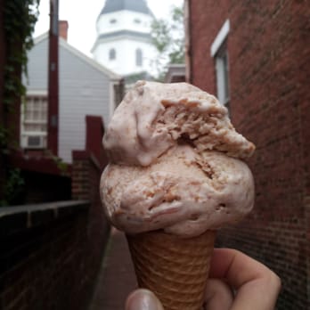 Annapolis Ice Cream - Peanut butter vanilla and Annapolis because America. - Ice Cream & Frozen Yogurt Near Me - Annapolis, Maryland