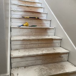 R & R Contractors - Stair transformation : before