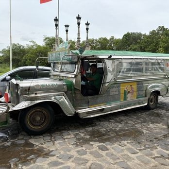 Las Casas Filipinas de Acuzar - Jeepney - Cultural Center Near Me - Bagac, BAN