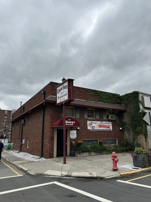 Nancy's Towne House by null