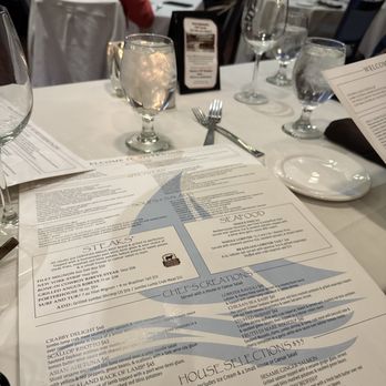 Riverwinds Restaurant - New American Near Me - West Deptford, New Jersey