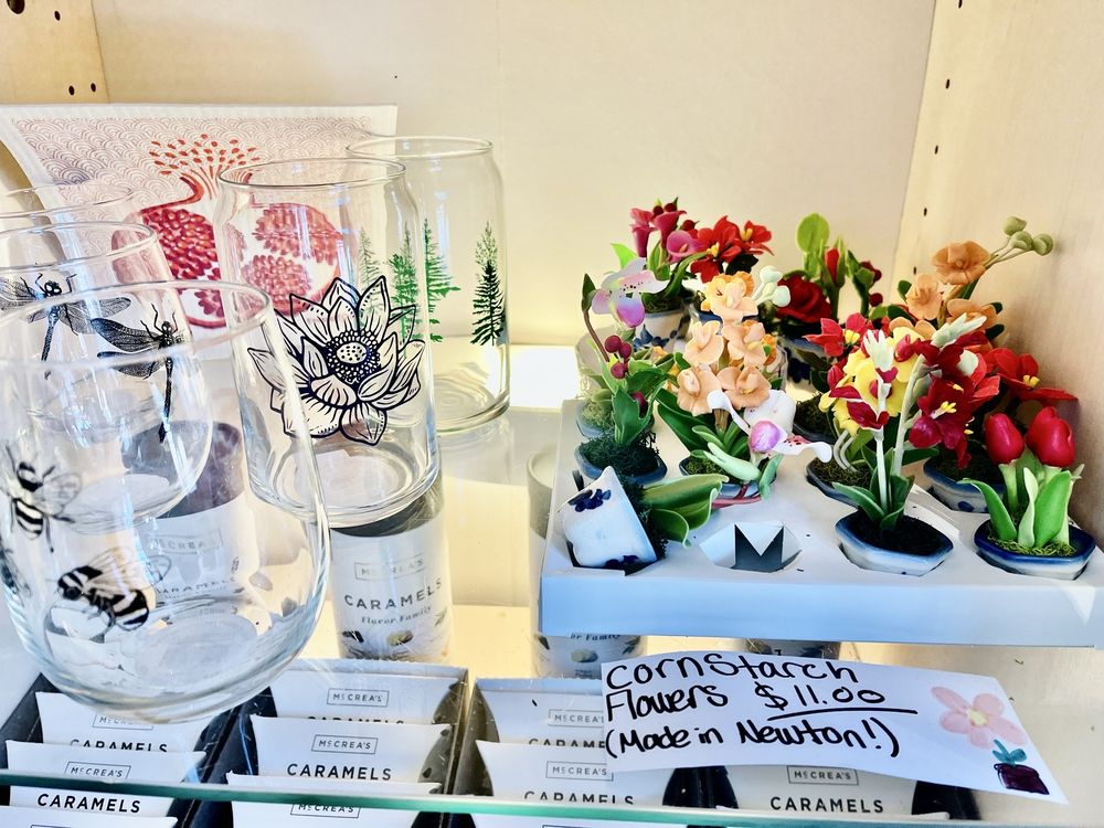 Maxima Gift Center Image