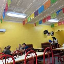 La Guarecita Mexican Food - Dining room