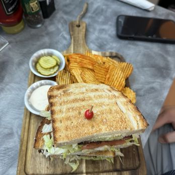 Dip and Happy - TBLT - Breakfast & Brunch Near Me - Tampa, Florida