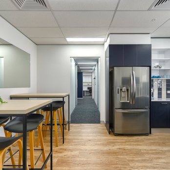 Harcourts Pinnacle - Internal Office - Real Estate Agents Near Me - Aspley, QLD