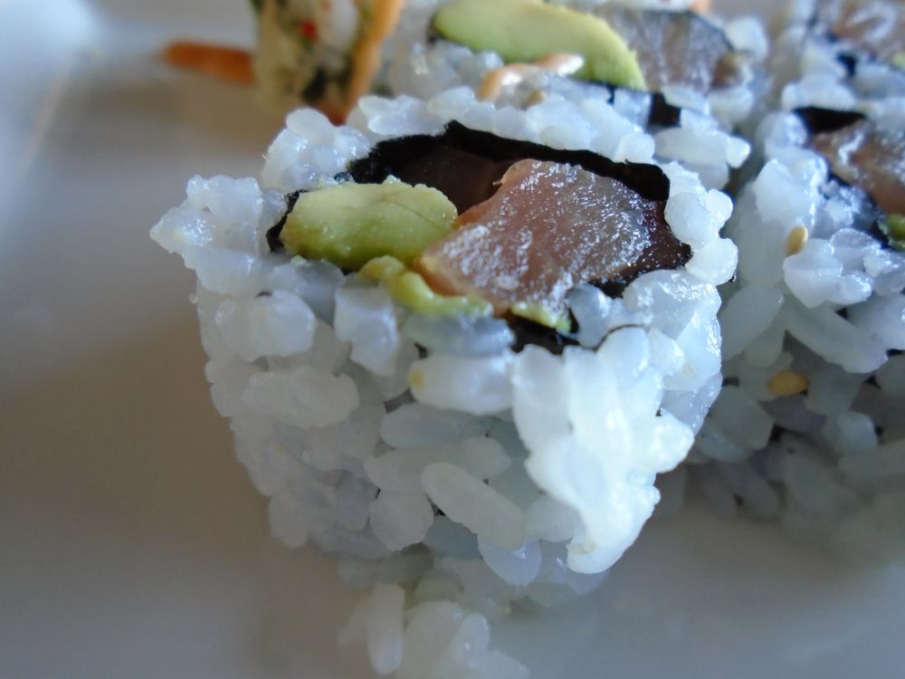 Yanagi Sushi Logo