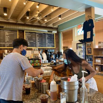 Daily Grind - Inside - Coffee & Tea Near Me - Baltimore, Maryland