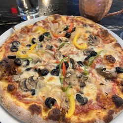 Scotty's Restaurant & Lounge - Veggie Pizza