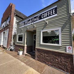Little Black Heart Coffee - Outside