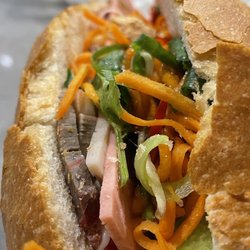 Vinata's Hot Bread & Cake Shop - Banh mi