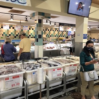 H Mart - Edison - Seafood section - Grocery Near Me - Edison, New Jersey