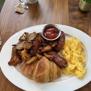 Café Monet - American Standard - Cafes Near Me - McLean, Virginia Café Monet - American Standard - Cafes Near Me - McLean, Virginia