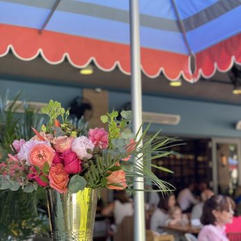 Sadelle's Coconut Grove - Colorful decor - Breakfast & Brunch Near Me - Miami, Florida Sadelle's Coconut Grove - Colorful decor - Breakfast & Brunch Near Me - Miami, Florida