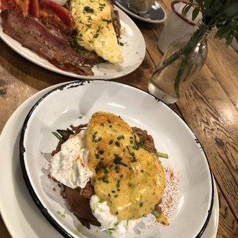 Caravelle - full spanglish and eggs beenny - Breakfast & Brunch Near Me - Barcelona, B Caravelle - full spanglish and eggs beenny - Breakfast & Brunch Near Me - Barcelona, B