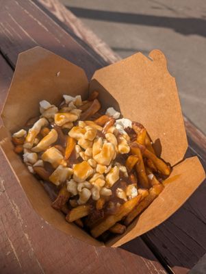 NomNomNom Poutine by null