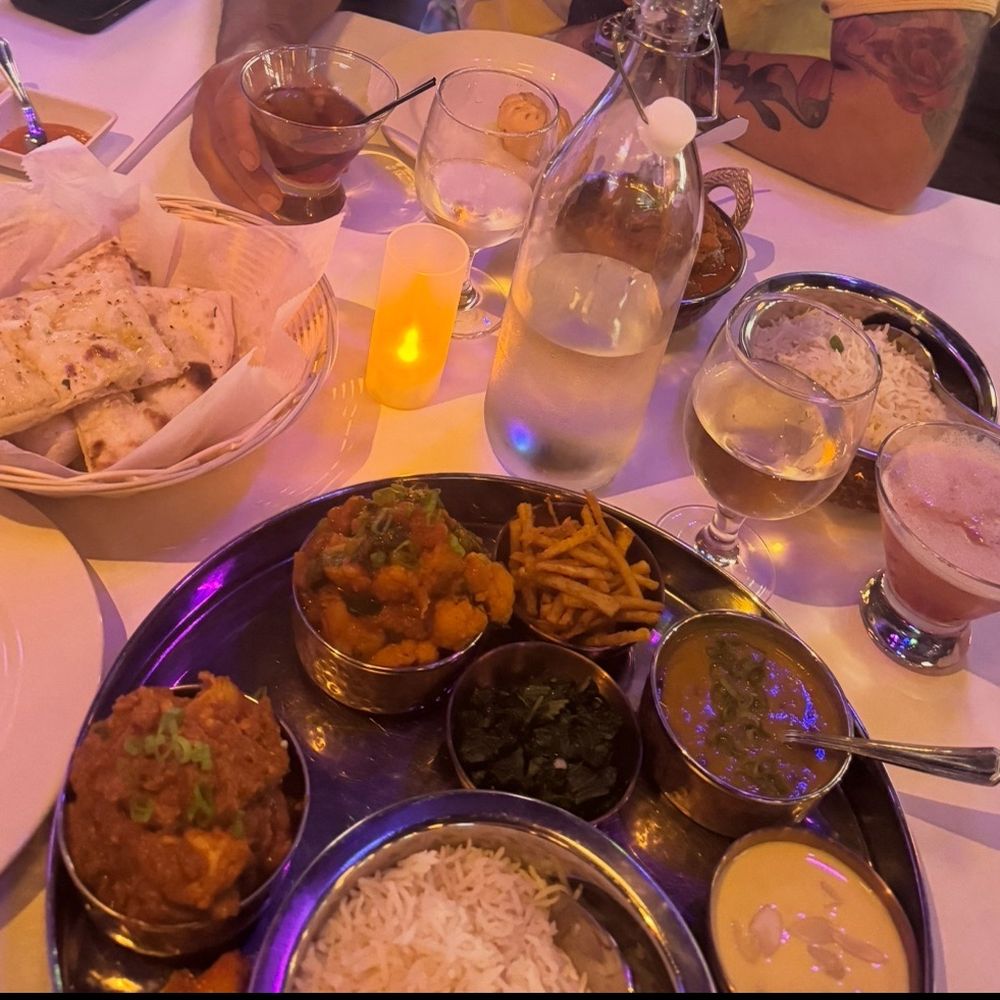 Himalaya Sono - Himalayan Makhini, Momo Set, Naan Bread ( Garlic) , Nepali Tahli (Spicy- Non Veg, Chicken)  5/5 Stars - Indian Near Me - Norwalk, Connecticut