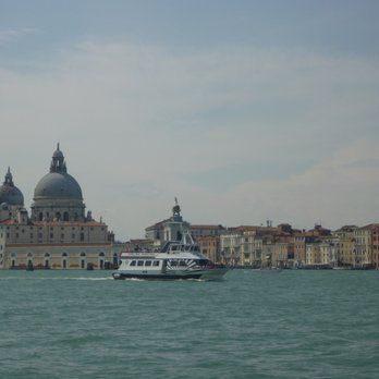 Canal Grande - Landmarks & Historical Buildings Near Me