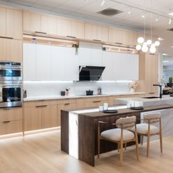 KZ Kitchen Cabinet & Stone
