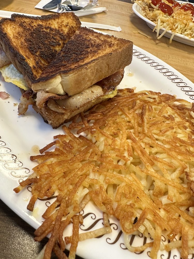 WAFFLE HOUSE LITTLETON 75 Photos & 94 Reviews 201 E County Line Rd, Littleton, Colorado