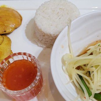 Elephant Jumps - Chicken aroma with coconut rice and papaya salad - Thai Near Me - Falls Church, Virginia