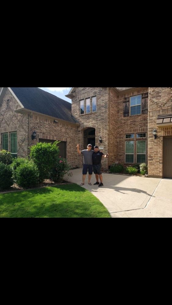 Slide of R&S Roofing