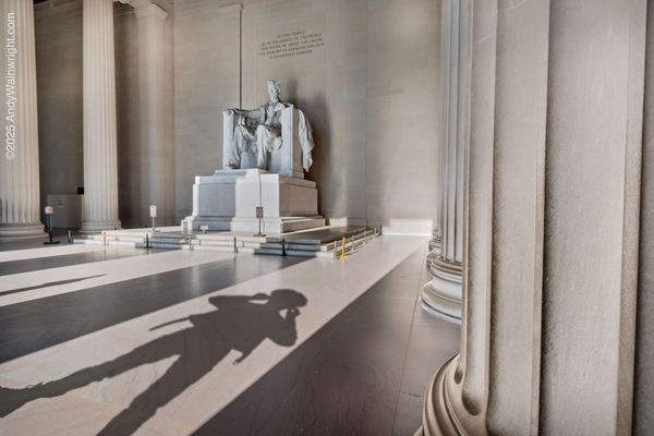 Lincoln Memorial by null