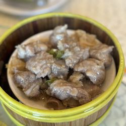 D08. / Steamed Spare Ribs in Black Bean Sauce