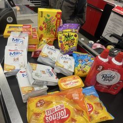 Grocery Outlet - Loading up w my teen 10.13.26