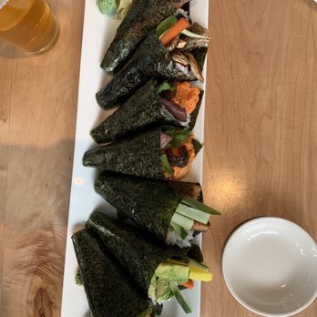 Momiji SLU - Platter of various hand rolls - Sushi Bars Near Me - Seattle, Washington