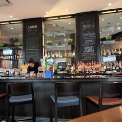 Topaz Café - The happy our bar!