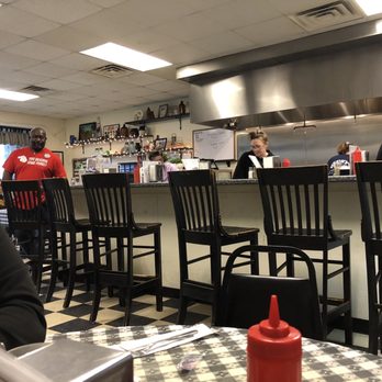 Becky's - Inside bar and tables - New American Near Me - Clarksville, Tennessee Becky's - Inside bar and tables - New American Near Me - Clarksville, Tennessee
