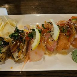 Three pieces of nigiri Three pieces of nigiri