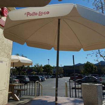 El Pollo Loco - Nice outside area - Fast Food Near Me - Burbank, California El Pollo Loco - Nice outside area - Fast Food Near Me - Burbank, California
