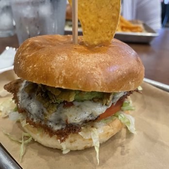 Goodwood Brewing Lexington - Good Guac Burger - Burger week special - Brewpubs Near Me - Lexington, Kentucky Goodwood Brewing Lexington - Good Guac Burger - Burger week special - Brewpubs Near Me - Lexington, Kentucky