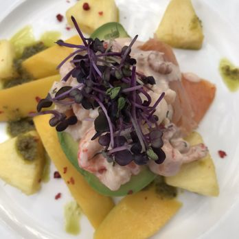 Le Doc - Vorspeise. Avocado-Mango-Ananassalat Starter: Avocado-Mango-pineapple salad with shrimps and smoked salmon. - French Near Me - Dusseldorf, NW Le Doc - Vorspeise. Avocado-Mango-Ananassalat Starter: Avocado-Mango-pineapple salad with shrimps and smoked salmon. - French Near Me - Dusseldorf, NW