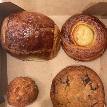 Zak The Baker - Croissant Chocolate; cheese danish; macaroon; cookie - Kosher Near Me - Miami, Florida