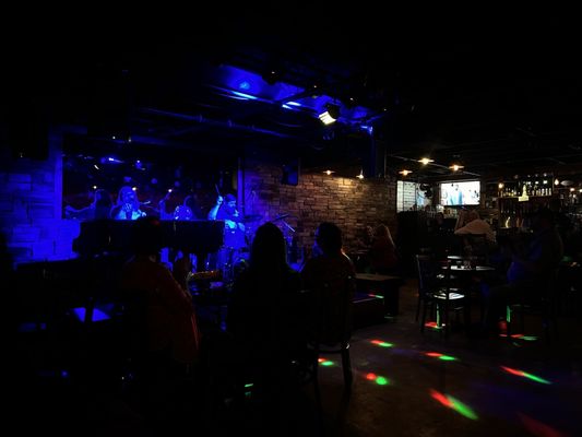 Rockey's Piano Bar by null