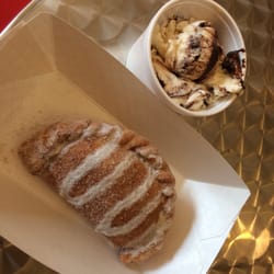 Hobo Piez - Hobo pie with side scoop of ice cream for just $1.50 extra