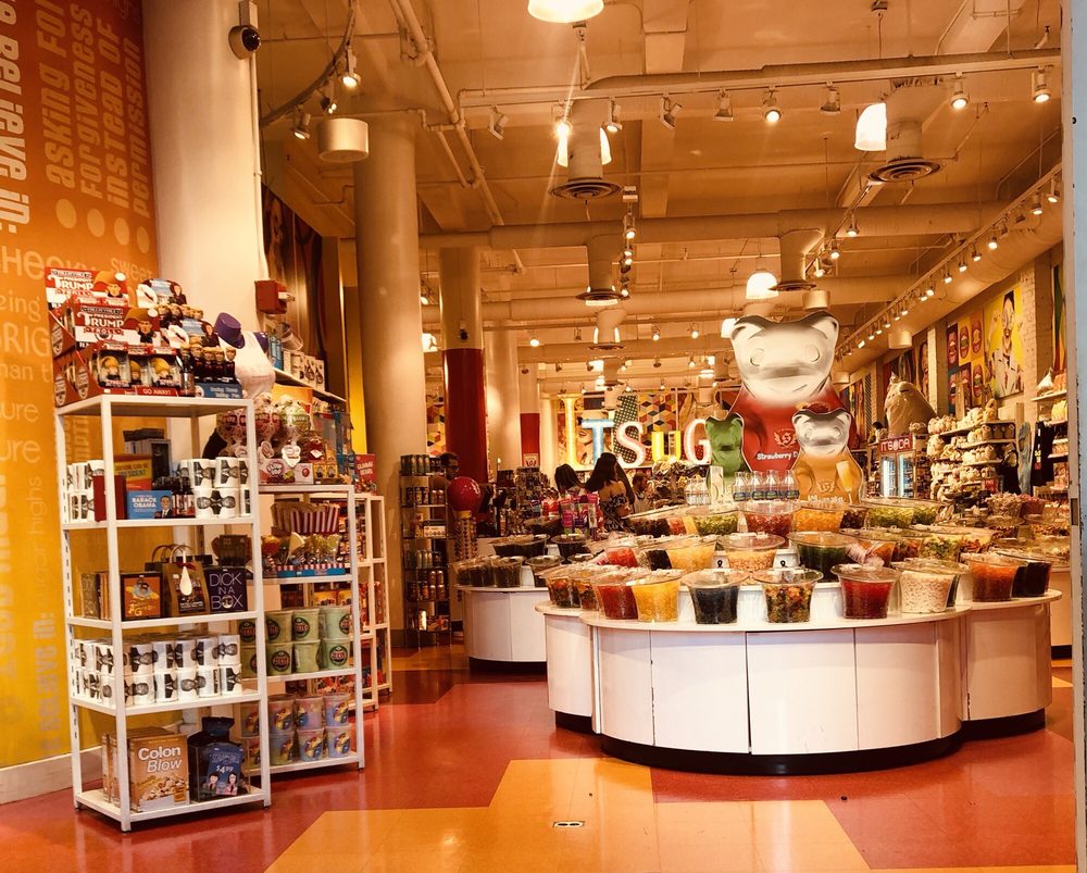 Dylan S Candy Bar 273 Photos 93 Reviews Candy Stores 33 Union Square W Union Square New York Ny Phone Number Yelp