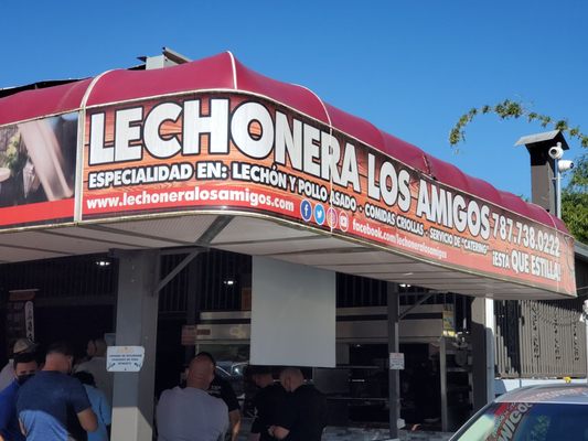 Lechonera Los Amigos (Guavate) by null