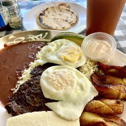 El Sabor De Mi Tierra