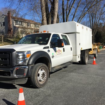 Del Angels Landscaping - a white utility truck parked on the side of the road - Landscaping Near Me Del Angels Landscaping - a white utility truck parked on the side of the road - Landscaping Near Me